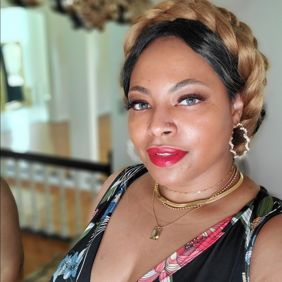 Meet your Posher, Dàna - Picture 3 of 5